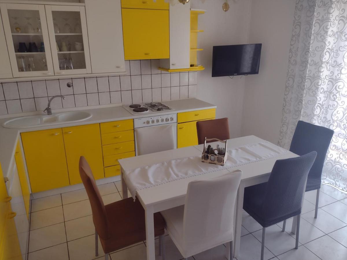 Apartments Vita Novi Vinodolski Exterior foto