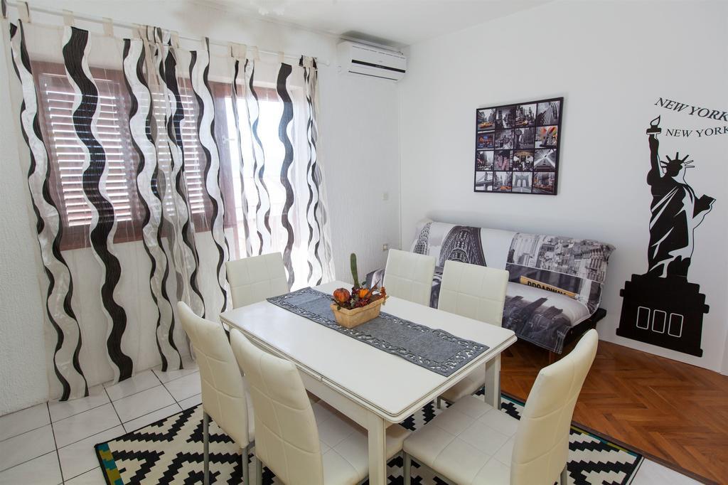 Apartments Vita Novi Vinodolski Quarto foto